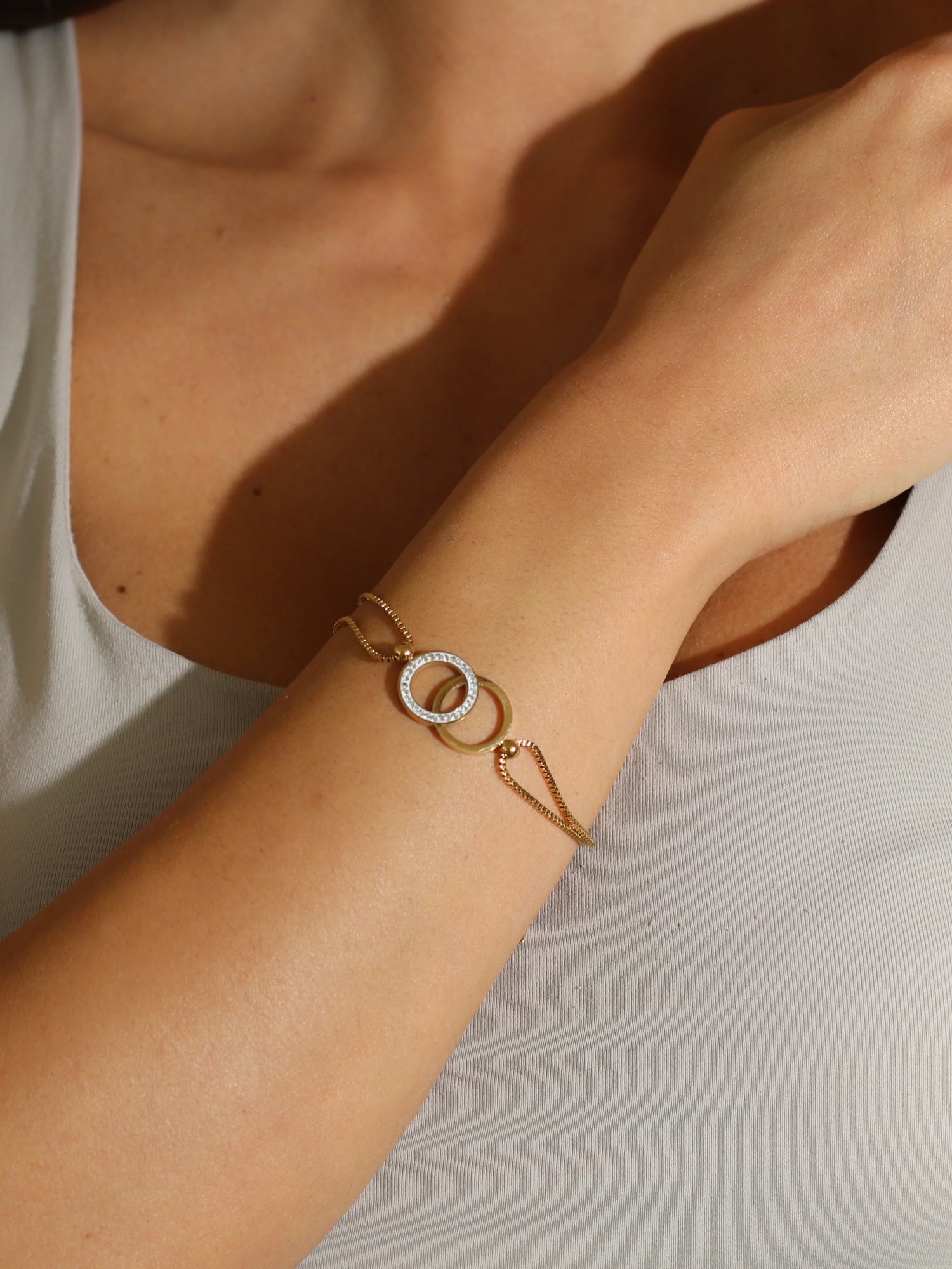 Bracciali